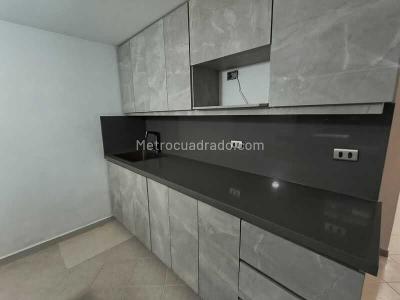 Casa de 4 alcobas en venta en Suramerica, Itagüí, 189 m² · foto 3 de 20