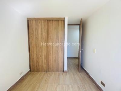 Apartamento de 2 alcobas en venta en Bello, Bello, 54 m² · foto 8 de 16