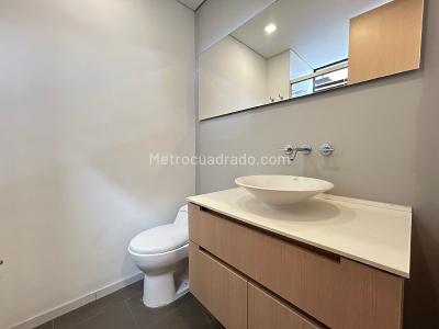 Apartamento de 2 alcobas en arriendo en Loma De Las Brujas, Envigado, 93 m² · foto 10 de 11