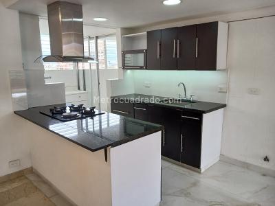 Apartamento de 3 alcobas en arriendo en El Poblado, Medellín, 150 m² · foto 9 de 20