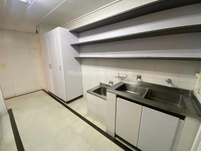 Apartamento en arriendo en Los Balsos, Medellín · foto 5 de 18