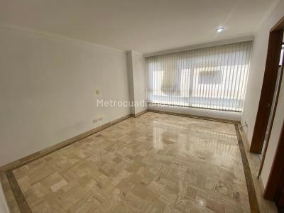 Apartamento en arriendo en Los Balsos, Medellín · foto 7 de 18