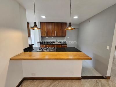 Apartamento de 3 alcobas en arriendo en El Poblado, Medellín, 155 m² · foto 3 de 16
