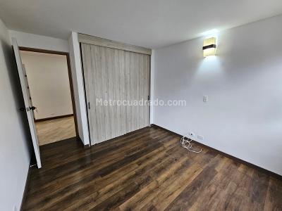 Apartamento de 3 alcobas en arriendo en El Poblado, Medellín, 155 m² · foto 10 de 16