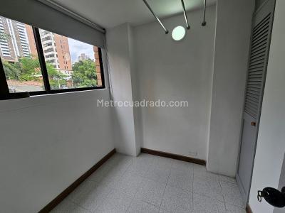 Apartamento de 3 alcobas en arriendo en El Poblado, Medellín, 155 m² · foto 14 de 16