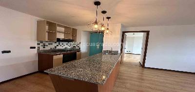 Apartaestudio en arriendo en El Tesoro, Medellín, 70 m² · foto 3 de 18
