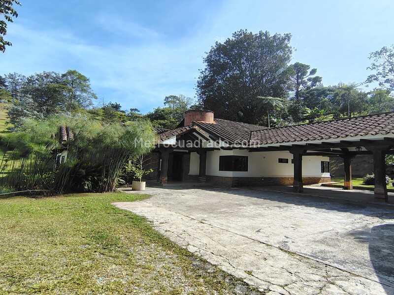 5BR Finca in La Fe (470 m²) - 2