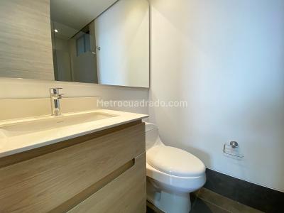 Apartamento en arriendo en El Poblado, Medellín · foto 8 de 9