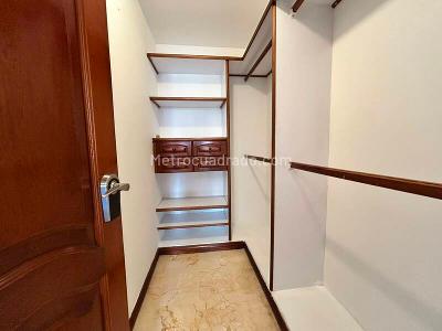 Apartamento en arriendo en Laureles, Medellín · foto 10 de 17