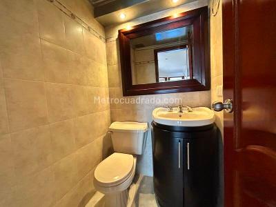 Apartamento en arriendo en Laureles, Medellín · foto 15 de 17