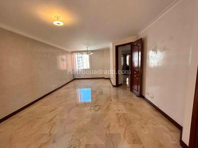 Apartamento en arriendo en Laureles, Medellín · foto 5 de 17