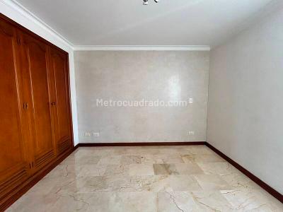 Apartamento en arriendo en Laureles, Medellín · foto 8 de 17
