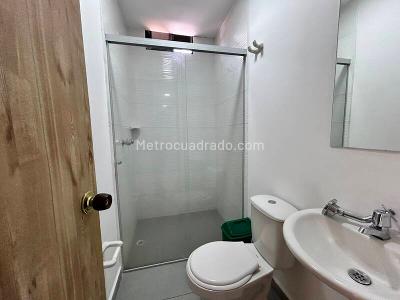 Apartamento de 2 alcobas en arriendo en Otro, Medellín, 48 m² · foto 8 de 9