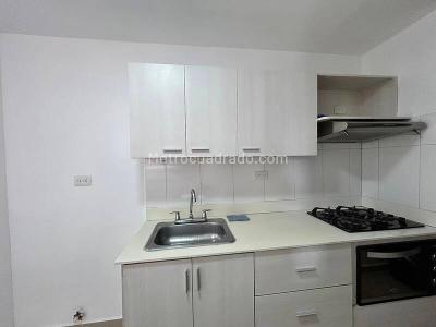 Apartamento de 3 alcobas en arriendo en Otro, Medellín, 83 m² · foto 3 de 13