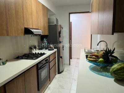 Apartamento de 3 alcobas en arriendo en Castropol, Medellín, 113 m² · foto 3 de 8