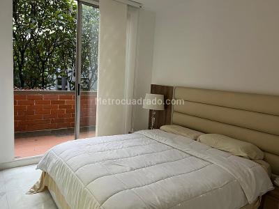 Apartamento de 3 alcobas en arriendo en Castropol, Medellín, 113 m² · foto 5 de 8