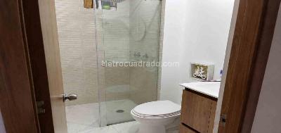Apartamento de 3 alcobas en arriendo en Castropol, Medellín, 113 m² · foto 7 de 8