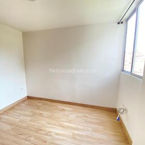 Apartamento de 3 alcobas en venta en Tranvia, Rionegro, 55 m² · foto 6 de 9