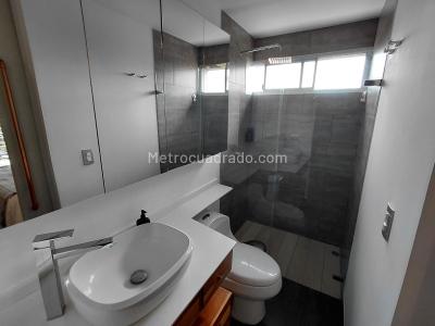 Apartamento en arriendo en El Poblado, Medellín · foto 8 de 15