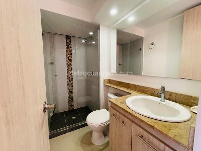 Apartamento de 3 alcobas en venta en Las Lomitas, Sabaneta, 71 m² · foto 11 de 17