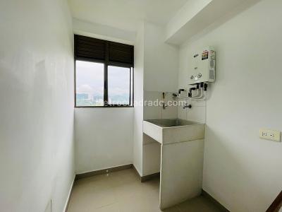 Apartamento de 3 alcobas en venta en Las Lomitas, Sabaneta, 71 m² · foto 13 de 17