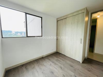 Apartamento de 3 alcobas en venta en Las Lomitas, Sabaneta, 71 m² · foto 8 de 17