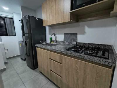 Apartaestudio en venta en Los Naranjos, Itagüí, 47 m² · foto 4 de 8