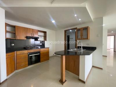 Apartamento de 3 alcobas en venta en Las Lomitas, Sabaneta, 110 m² · foto 6 de 20