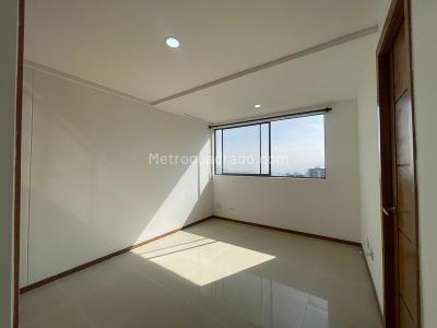 Apartamento de 3 alcobas en venta en Las Lomitas, Sabaneta, 110 m² · foto 10 de 20