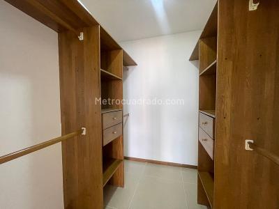 Apartamento de 3 alcobas en venta en Las Lomitas, Sabaneta, 110 m² · foto 12 de 20