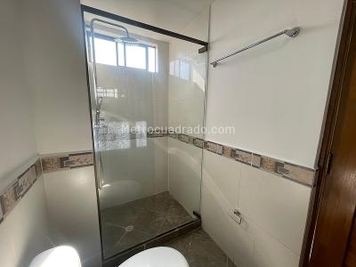 Apartamento de 3 alcobas en venta en Las Lomitas, Sabaneta, 110 m² · foto 16 de 20