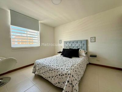 Apartamento de 2 alcobas en venta en San Antonio De Pereira, Rionegro, 74 m² · foto 3 de 11