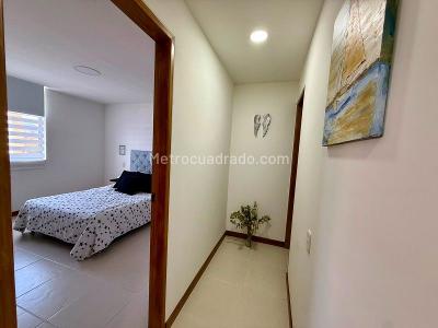 Apartamento de 2 alcobas en venta en San Antonio De Pereira, Rionegro, 74 m² · foto 6 de 11