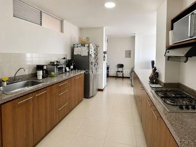 Apartamento de 2 alcobas en venta en San Antonio De Pereira, Rionegro, 74 m² · foto 7 de 11