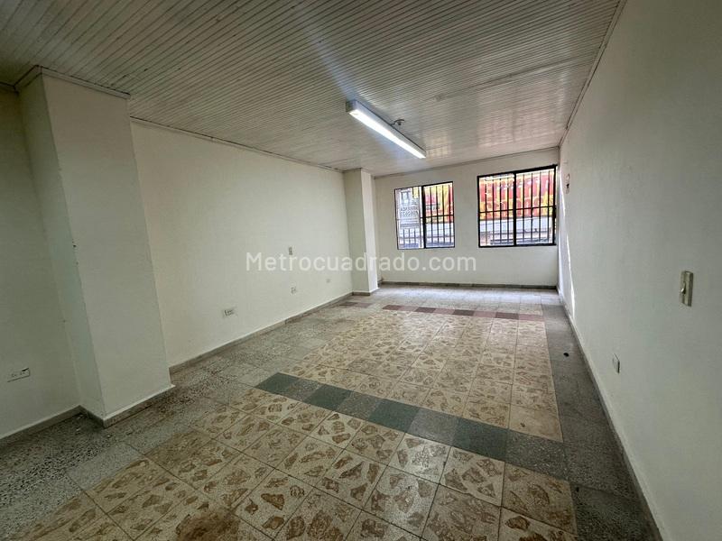 Local Comercial en Arriendo, Bello, Bello - Más