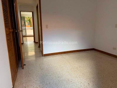Apartamento de 4 alcobas en venta en Laureles, Medellín, 172 m² · foto 5 de 20