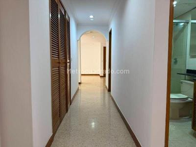 Apartamento de 4 alcobas en venta en Laureles, Medellín, 172 m² · foto 11 de 20