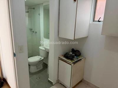 Apartamento de 4 alcobas en venta en Laureles, Medellín, 172 m² · foto 12 de 20