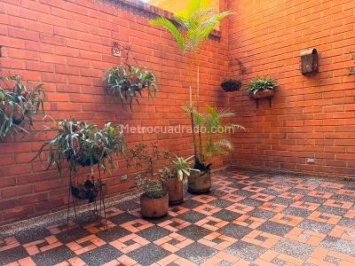 Apartamento de 4 alcobas en venta en Laureles, Medellín, 172 m² · foto 15 de 20