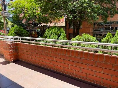 Apartamento de 4 alcobas en venta en Laureles, Medellín, 172 m² · foto 18 de 20