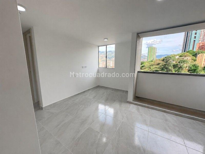 Piso – Bello, Salento - Más