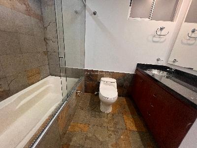 Apartamento de 3 alcobas en arriendo en El Poblado, Medellín, 270 m² · foto 13 de 19