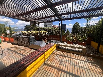 Apartamento de 3 alcobas en arriendo en El Poblado, Medellín, 270 m² · foto 19 de 19