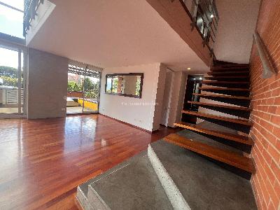 Apartamento de 3 alcobas en arriendo en El Poblado, Medellín, 270 m² · foto 3 de 19