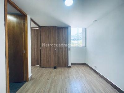 Apartamento de 2 alcobas en venta en Loma Del Indio, Medellín, 60 m² · foto 10 de 16