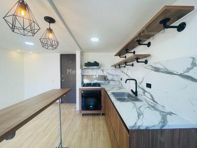 Apartamento de 2 alcobas en venta en Loma Del Indio, Medellín, 60 m² · foto 6 de 16