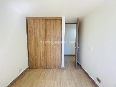 Apartamento de 2 alcobas en venta en Loma Del Indio, Medellín, 60 m² · foto 8 de 16