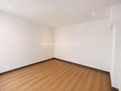 Apartamento de 2 alcobas en arriendo en El Poblado, Medellín, 88 m² · foto 9 de 11