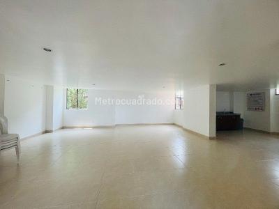 Apartamento de 1 alcoba en venta en El Poblado, Medellín, 101 m² · foto 11 de 16