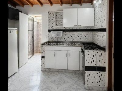 Casa de 4 alcobas en venta en Caicedo, Medellín, 288 m² · foto 5 de 19